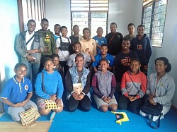 Peserta didik tingkat SMA/K